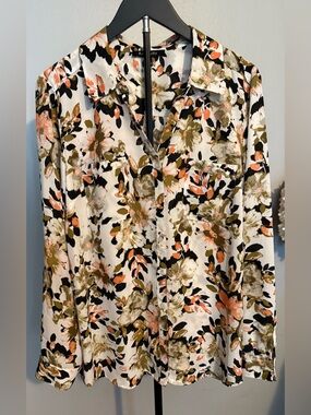 Relativity Floral Button-Up Blouse in White, Olive & Coral
